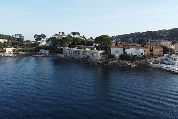 Villas du Cap Ferrat, vues de la mer (06)